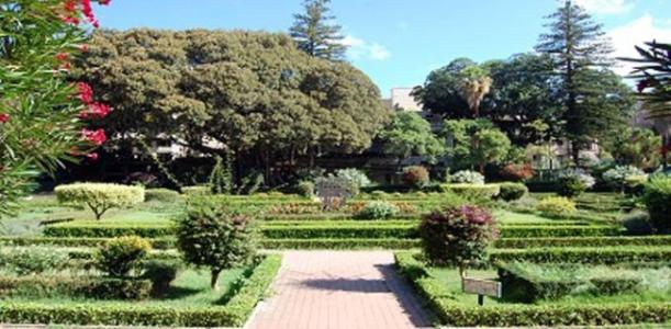 Si presenta “Guida ai Giardini pubblici” alla Libreria Macaione
