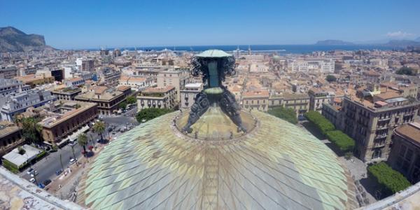 Notte di San Lorenzo sui tetti del Teatro Massimo